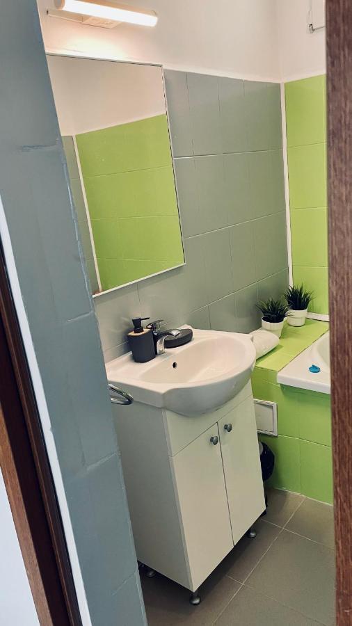 Londof Housing City Center Brasov Lejlighed Eksteriør billede