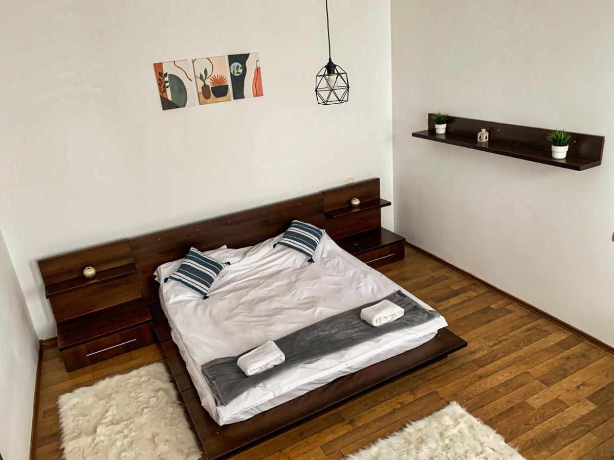 Londof Housing City Center Brasov Lejlighed Eksteriør billede