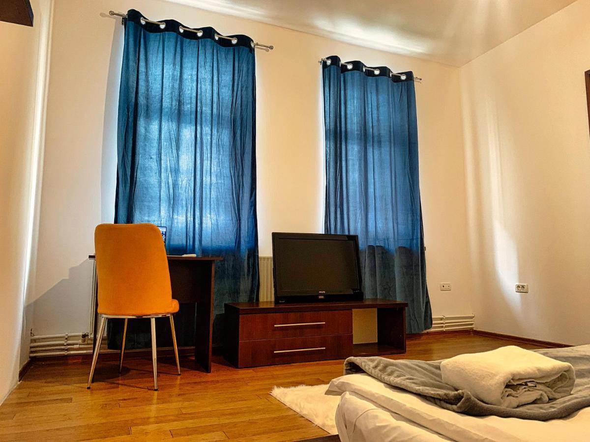 Londof Housing City Center Brasov Lejlighed Eksteriør billede
