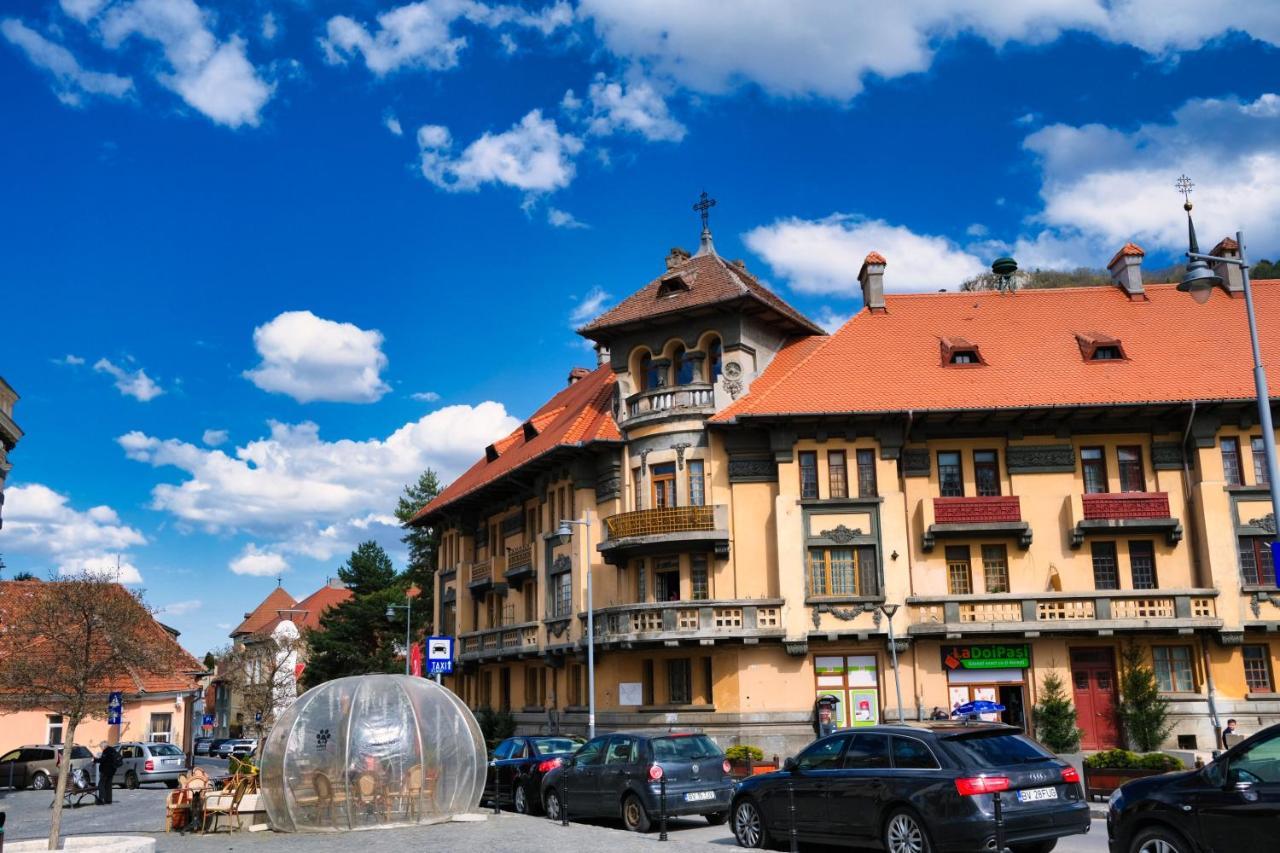 Londof Housing City Center Brasov Lejlighed Eksteriør billede